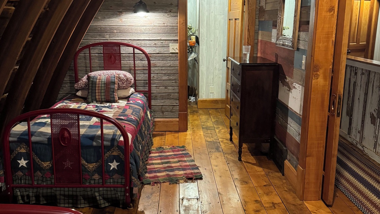 Photo of Bedroom in Langworthy