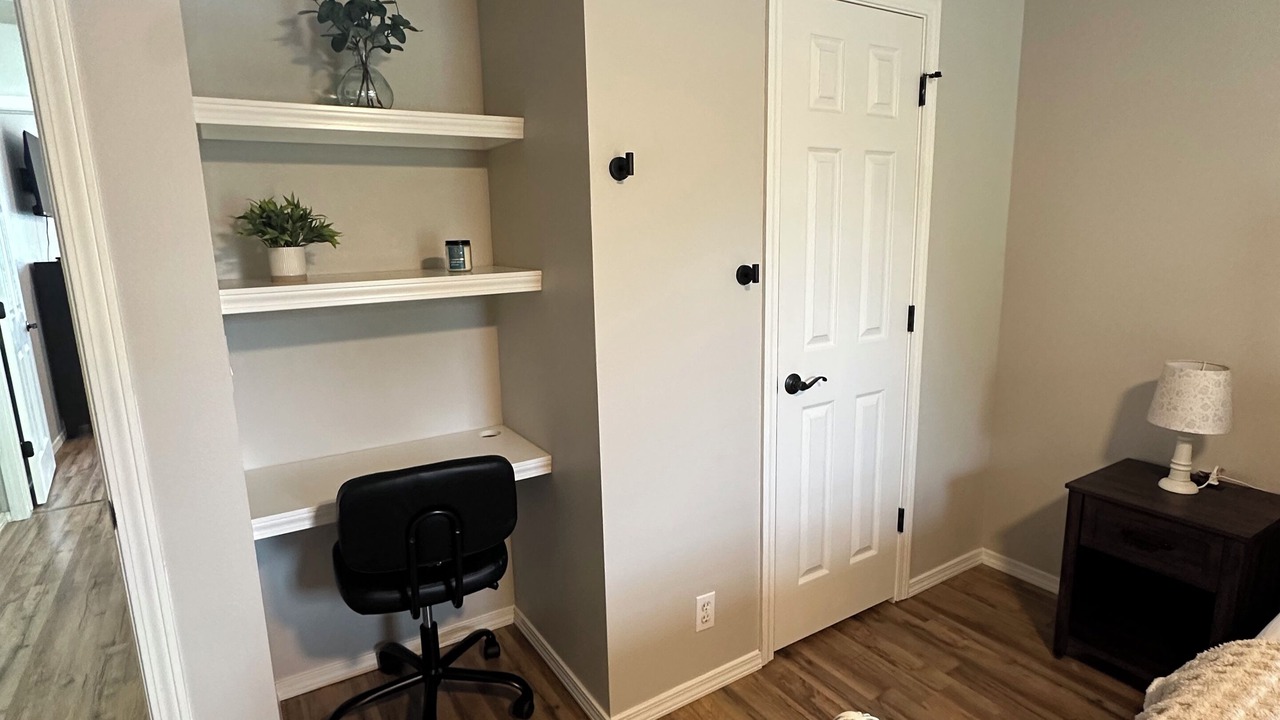 Photo of Bedroom in Pryor
