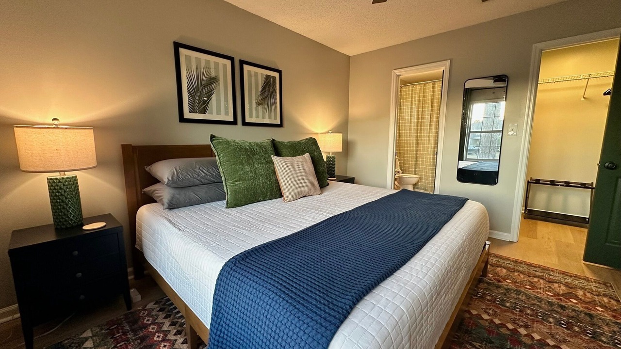 Photo of Bedroom in Valdosta