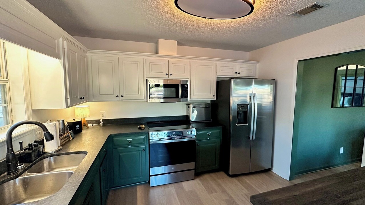 Photo of Kitchen in Valdosta