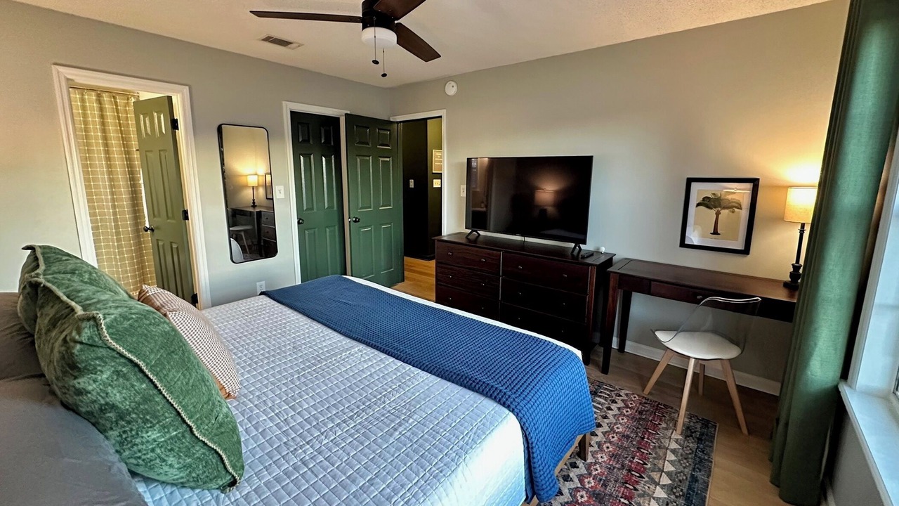 Photo of Bedroom in Valdosta