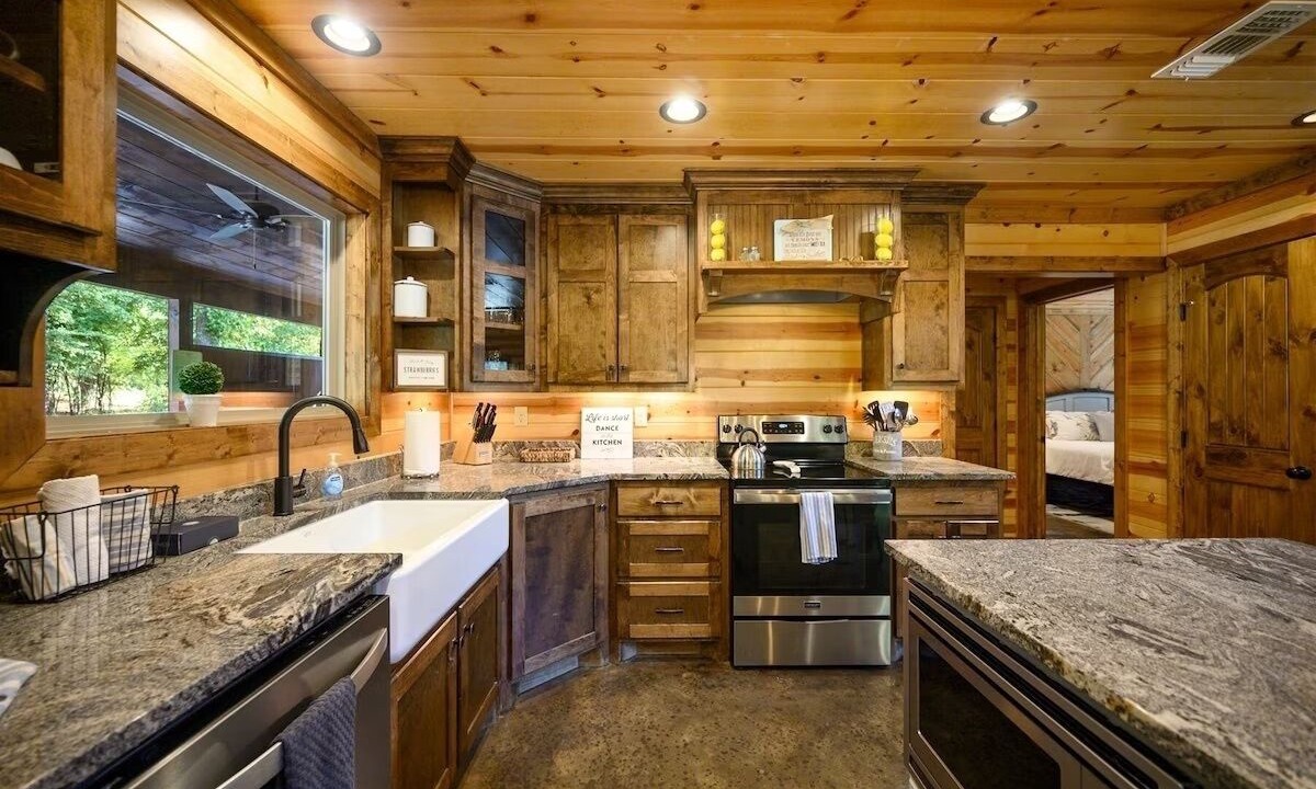 Photo of Kitchen in Hochatown