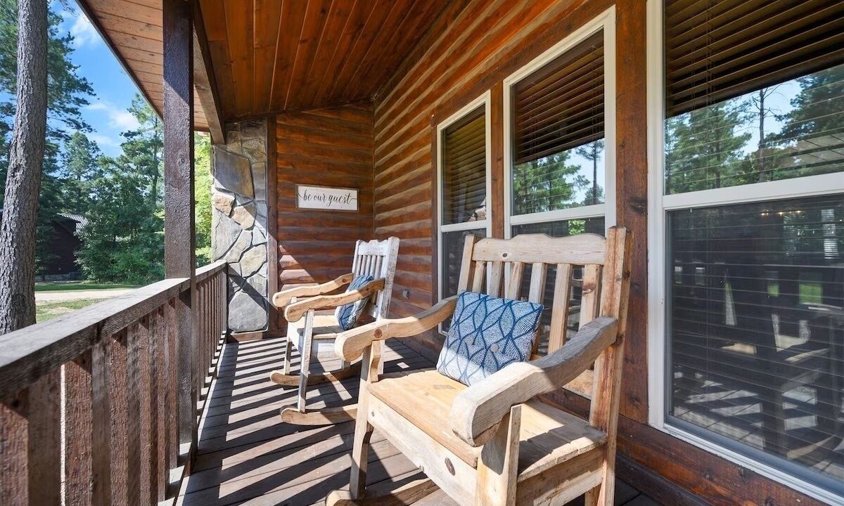 Photo of Patio Balcony in Hochatown