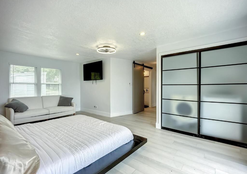 Photo of Bedroom in Northside