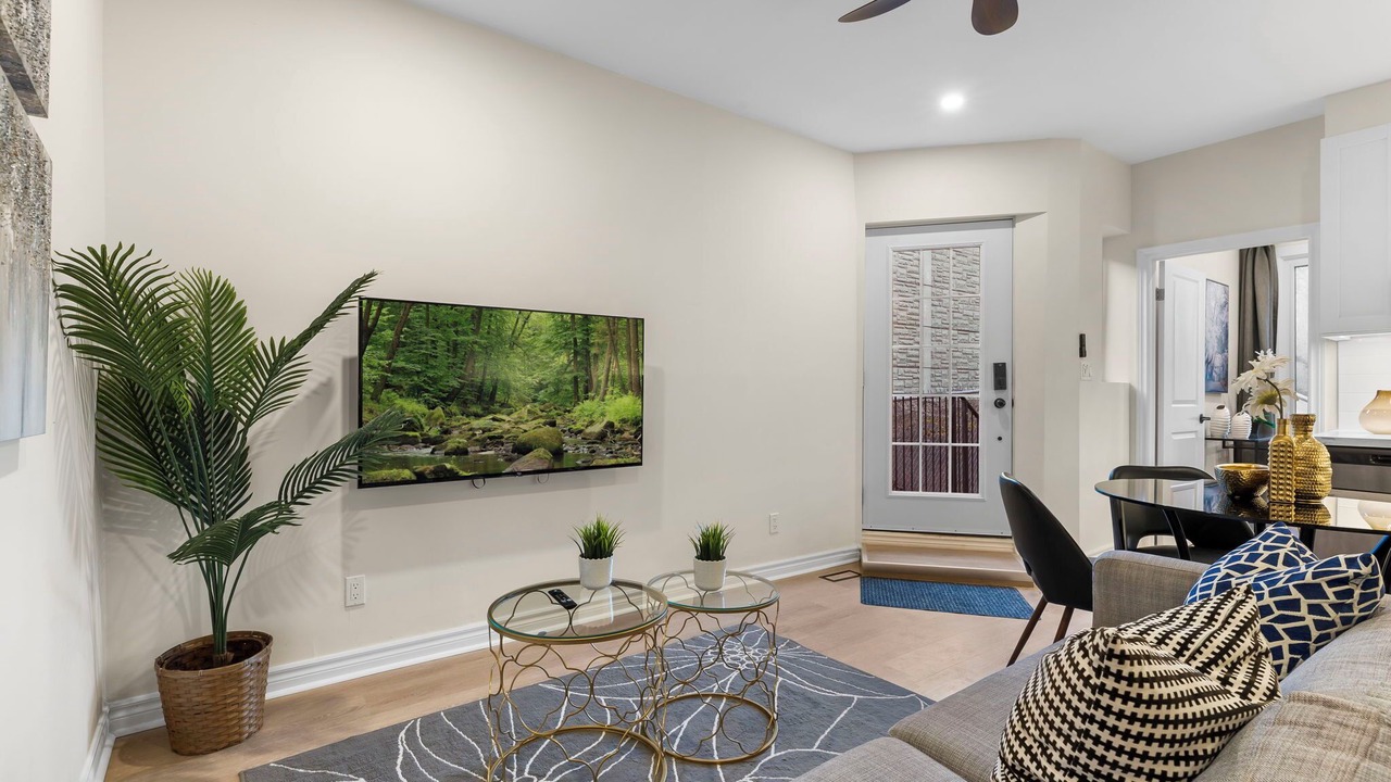 Photo of Livingroom in High Park North