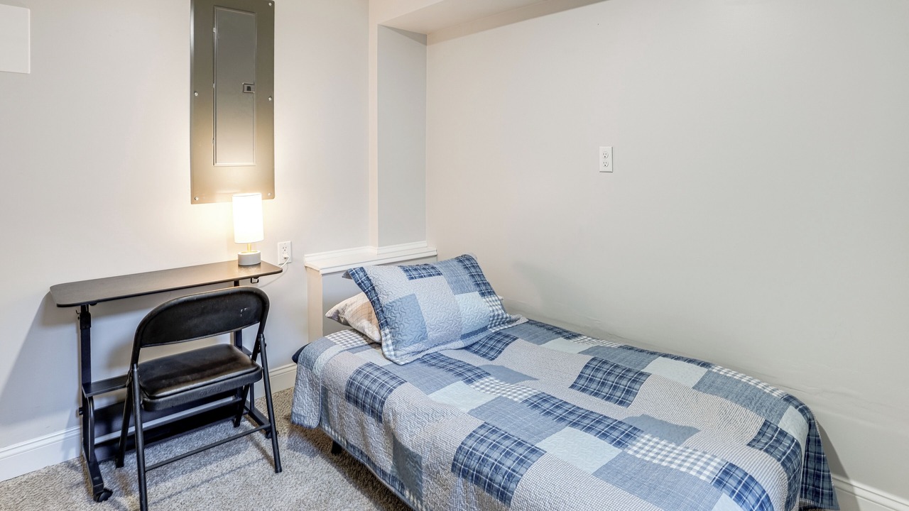 Photo of Bedroom in Louisa