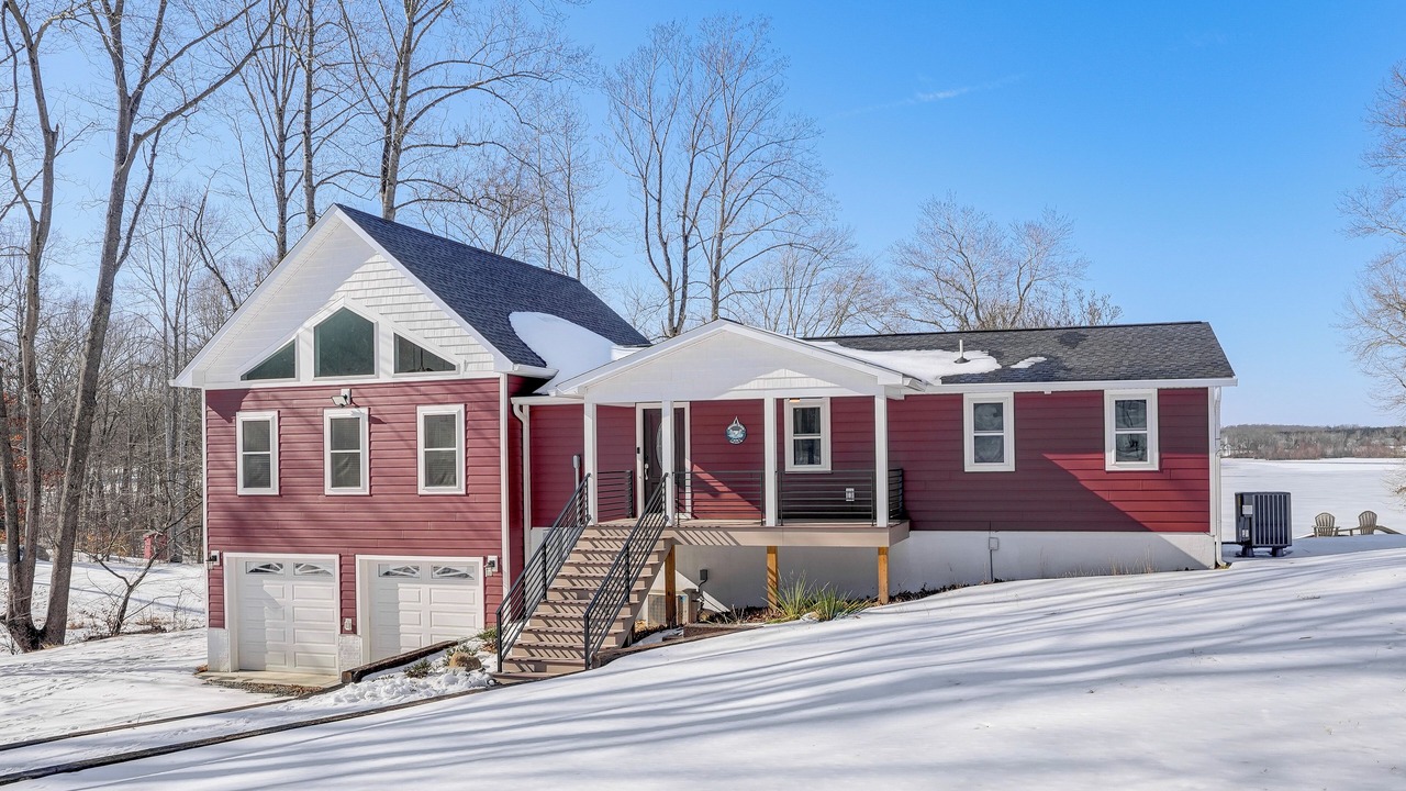 Photo of Outdoor in Louisa