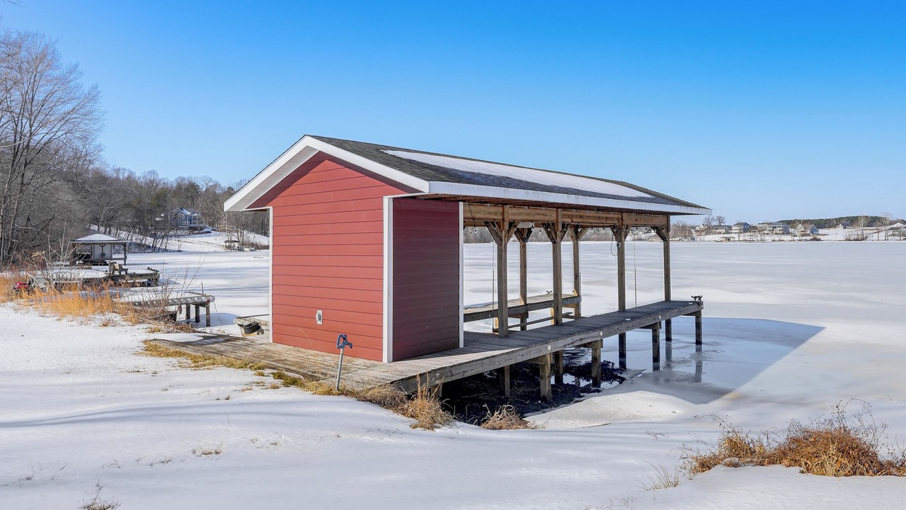 Photo of Outdoor in Louisa