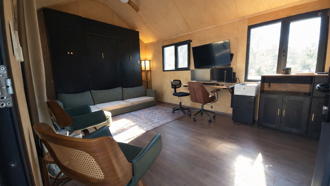 Photo of Livingroom in Eden