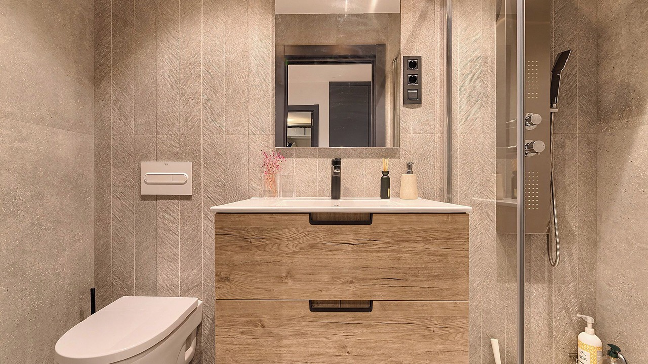 Photo of Bathroom in Bilbao City Centre