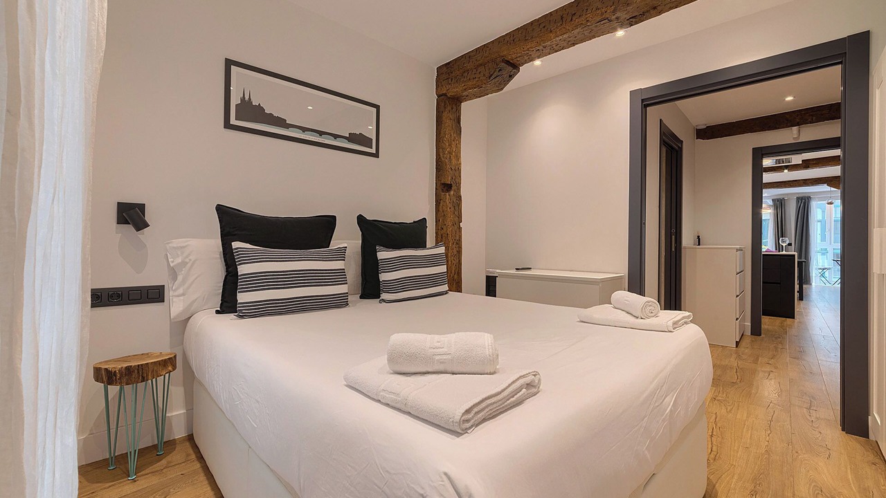 Photo of Bedroom in Bilbao City Centre