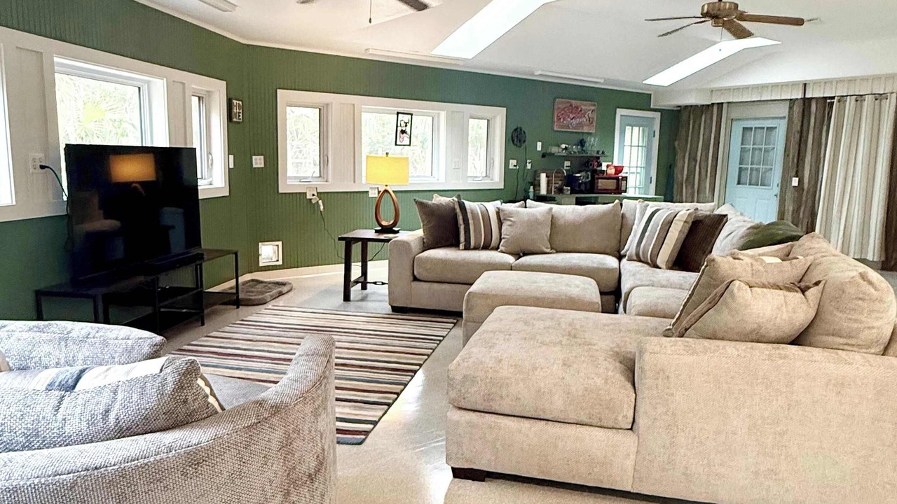 Photo of Livingroom in Apalachicola