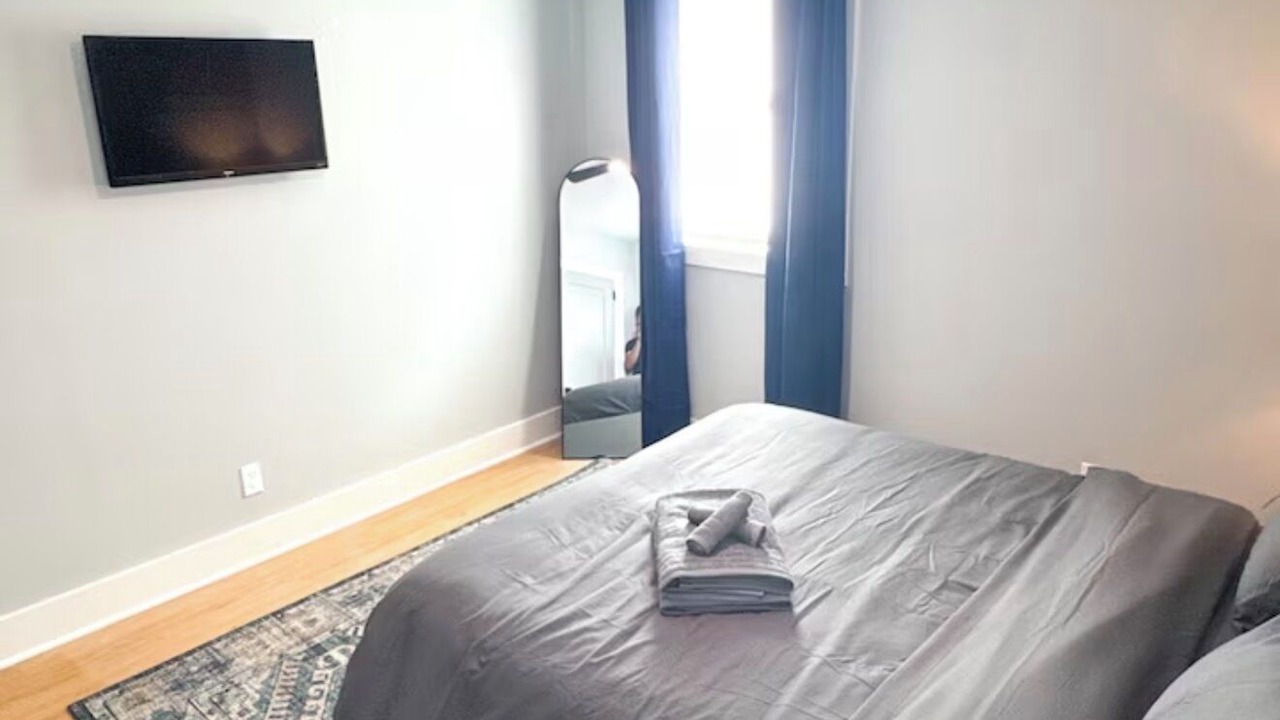 Photo of Bedroom in Collier Heights