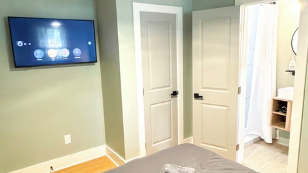Photo of Bedroom in Collier Heights