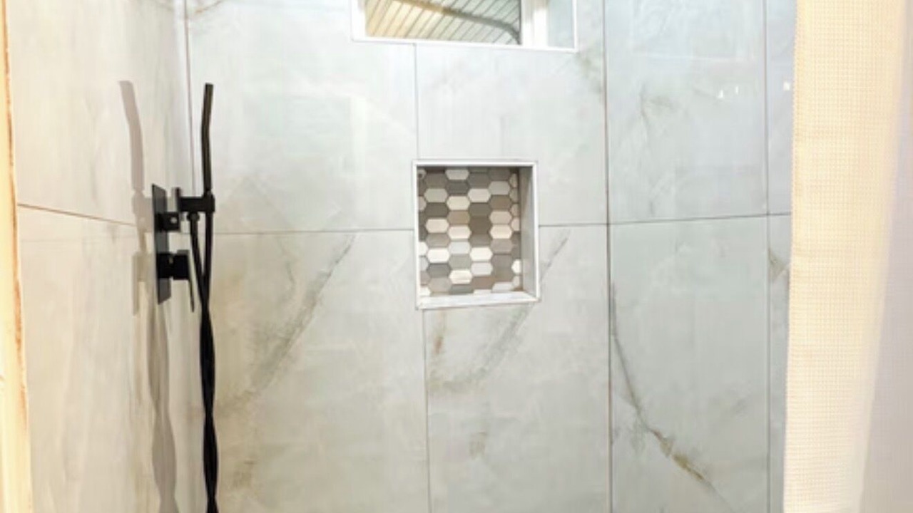 Photo of Bathroom in Collier Heights