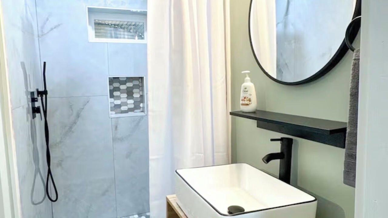 Photo of Bathroom in Collier Heights