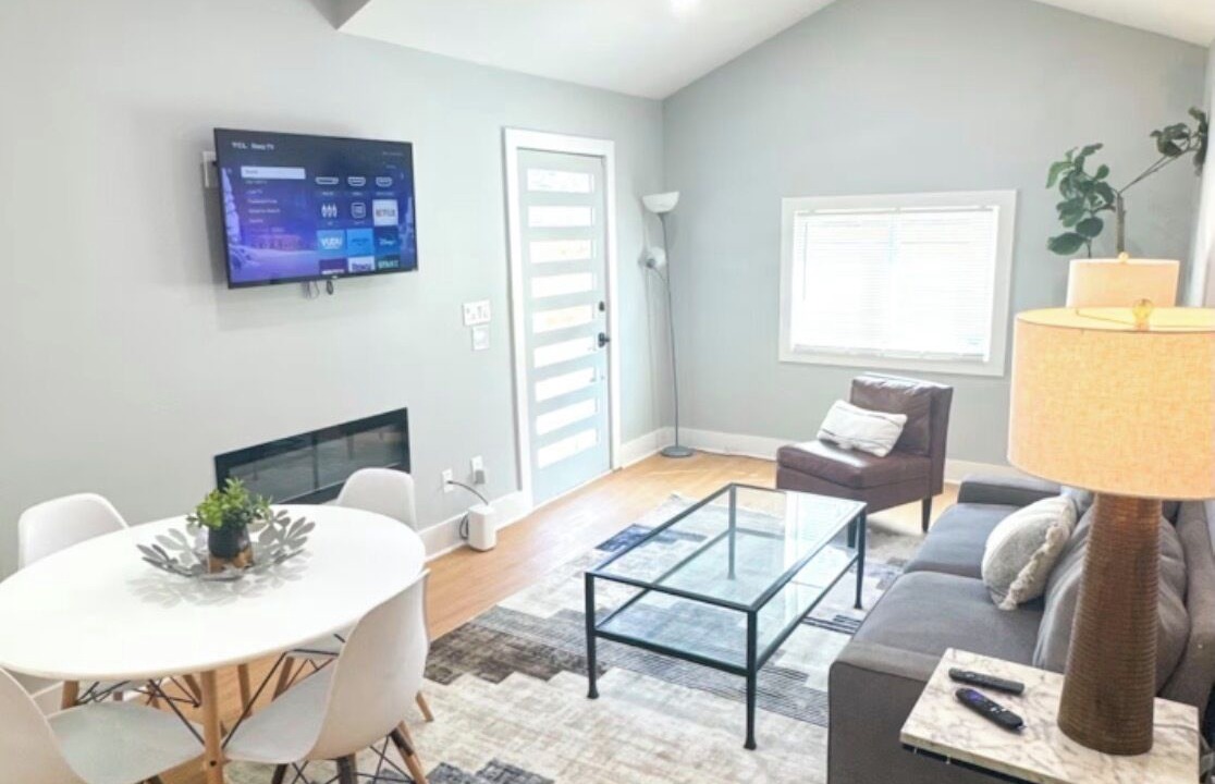 Photo of Livingroom in Collier Heights