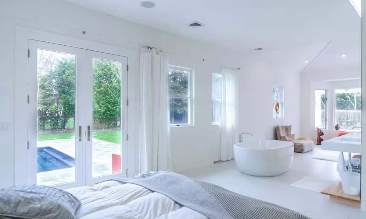 Photo of Bedroom in Westhampton