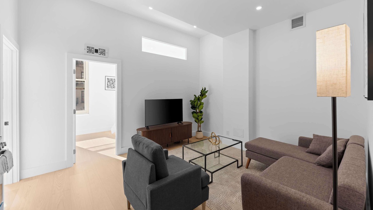 Photo of Livingroom in Ukrainian Village