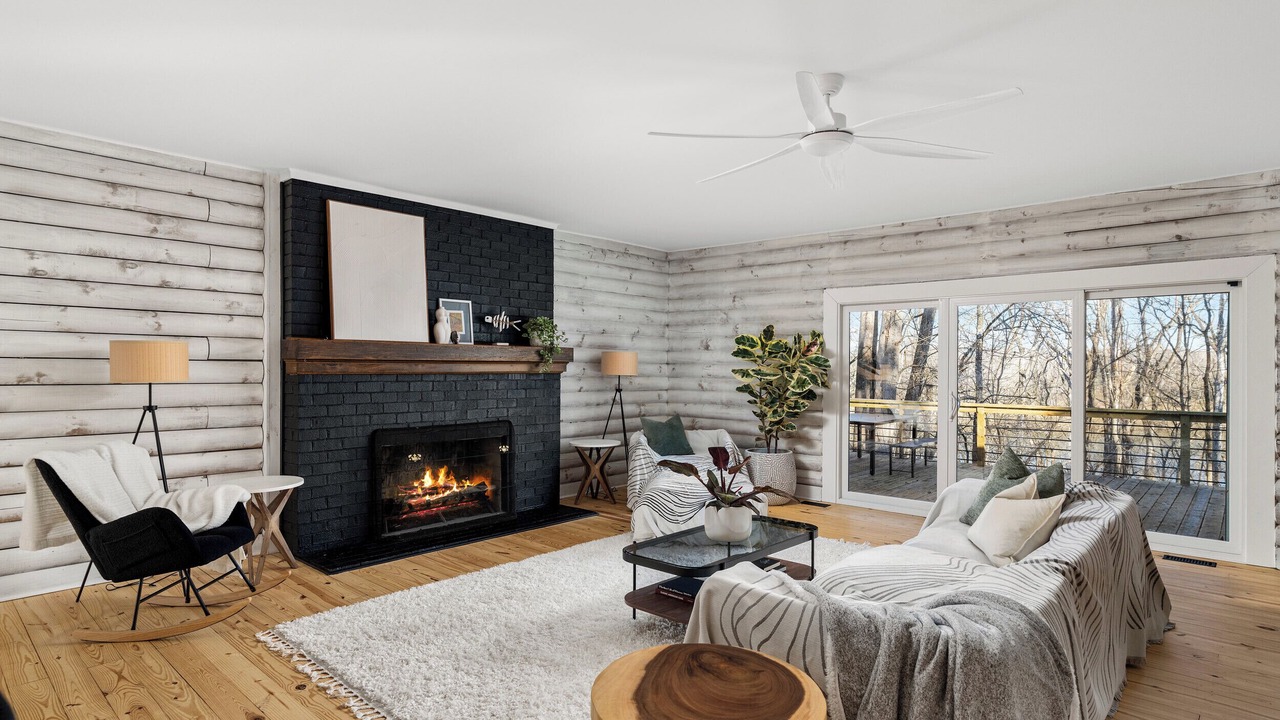 Photo of Livingroom in Powhatan