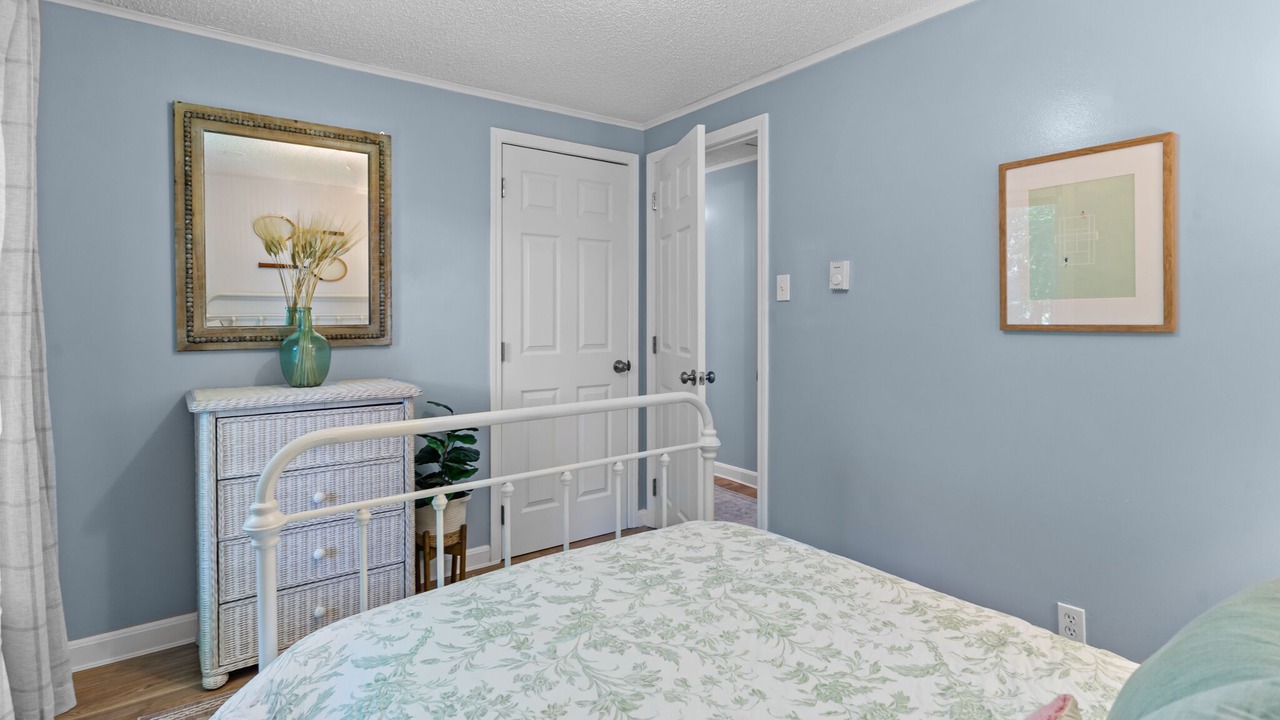 Photo of Bedroom in Jamestown Shores