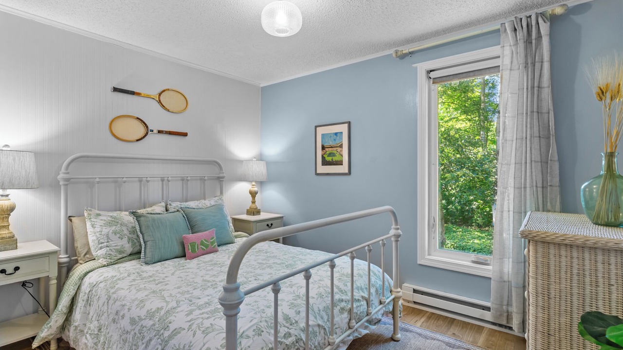 Photo of Bedroom in Jamestown Shores