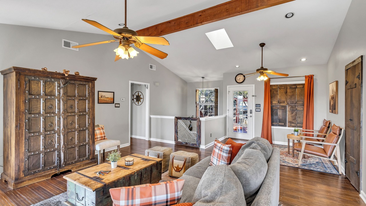 Photo of Livingroom in Austin