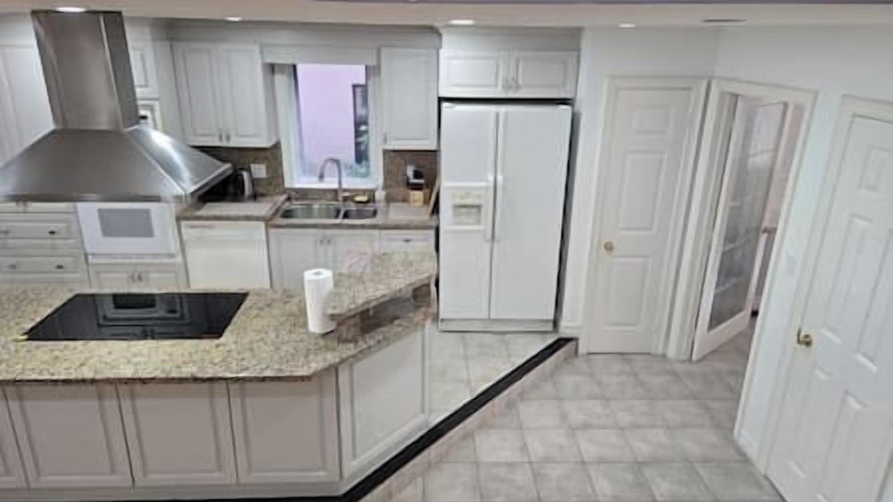 Photo of Kitchen in Lakeview