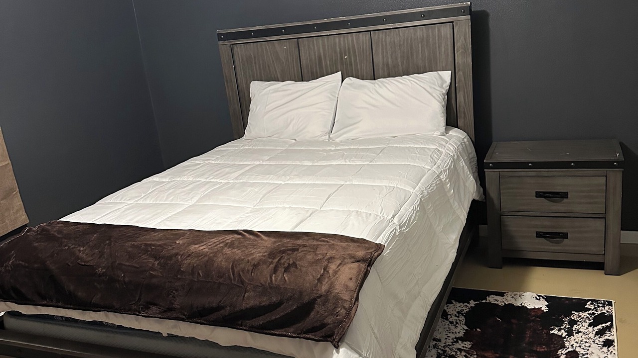 Photo of Bedroom in Orange