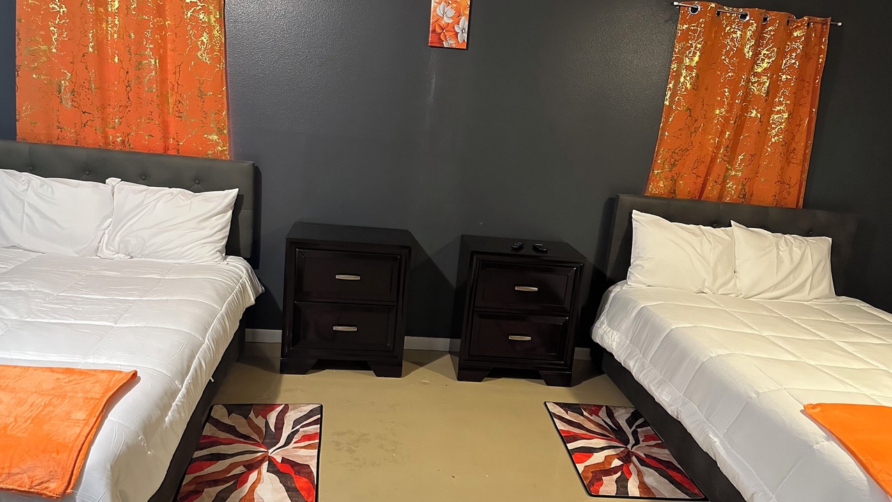 Photo of Bedroom in Orange