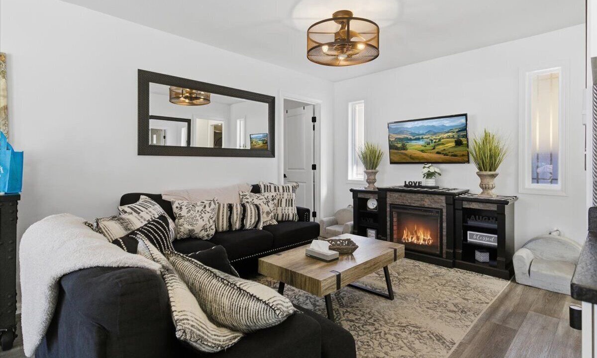Photo of Livingroom in Roach