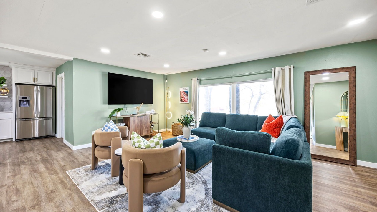 Photo of Livingroom in Haltom City