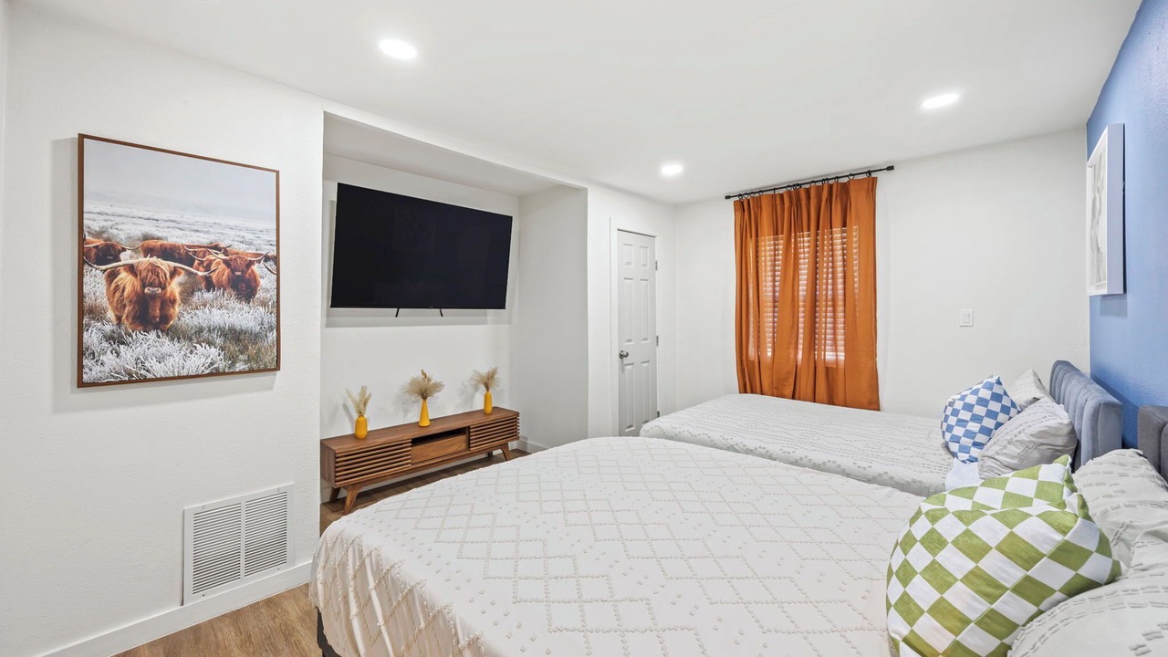 Photo of Bedroom in Haltom City