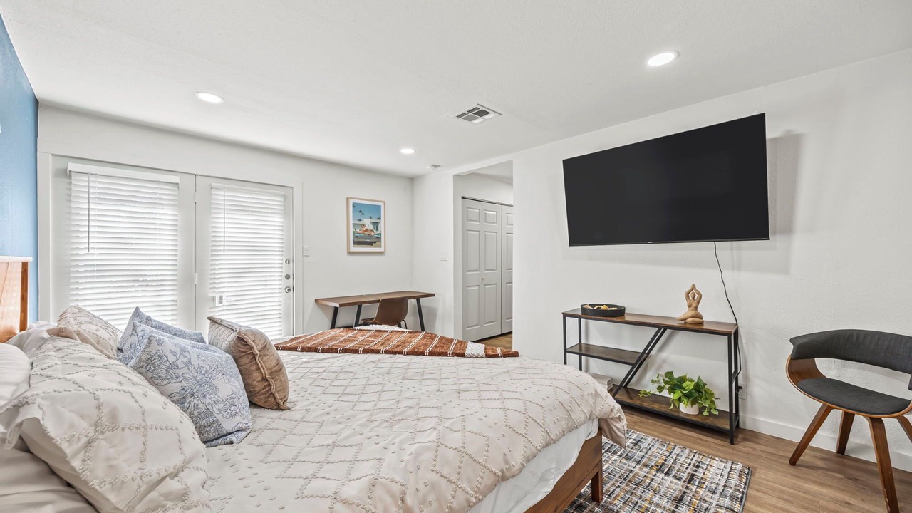 Photo of Bedroom in Haltom City
