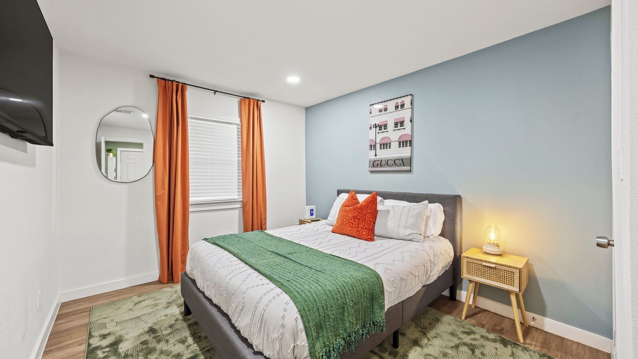 Photo of Bedroom in Haltom City