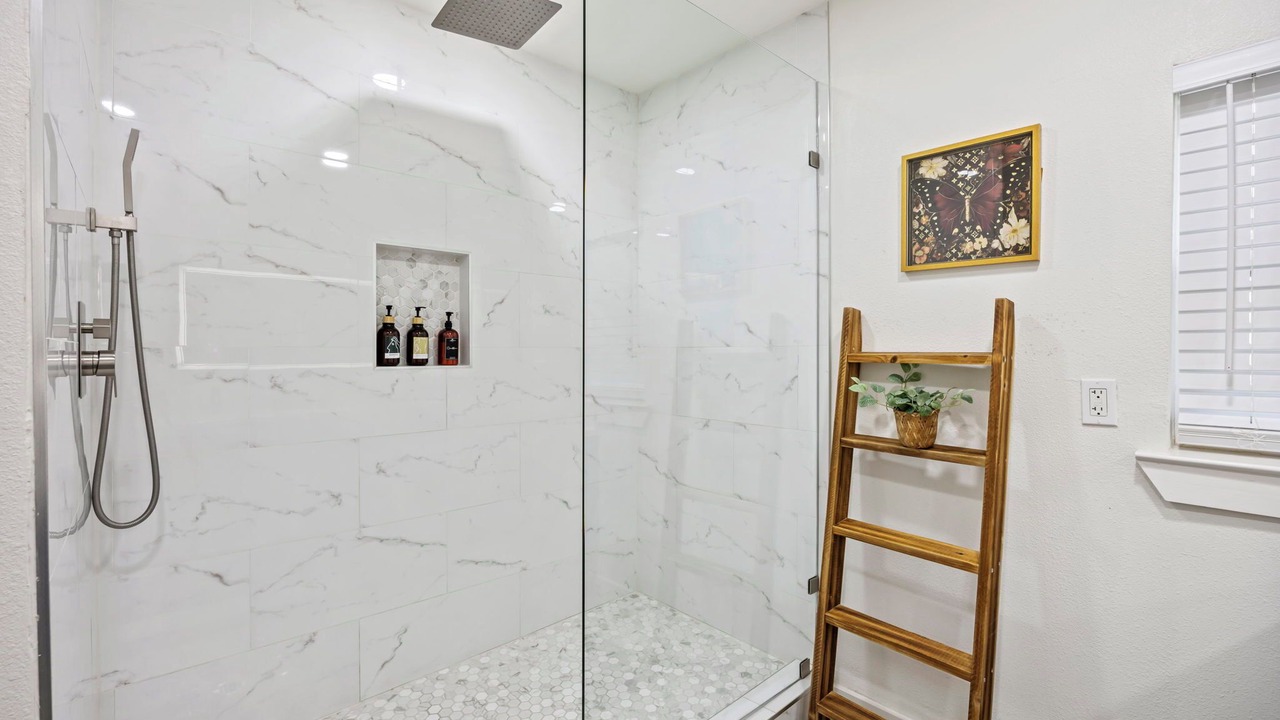 Photo of Bathroom in Haltom City