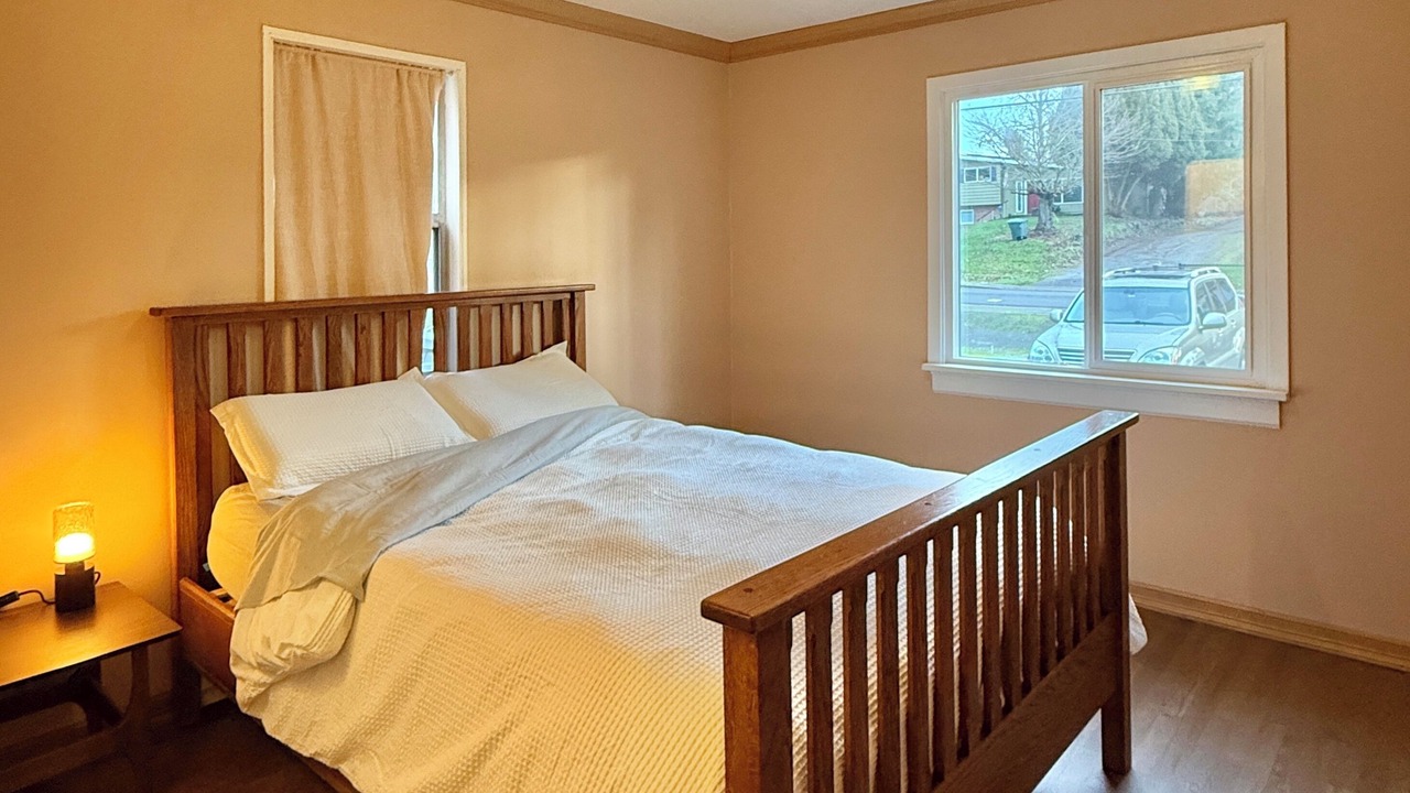 Photo of Bedroom in SeaTac