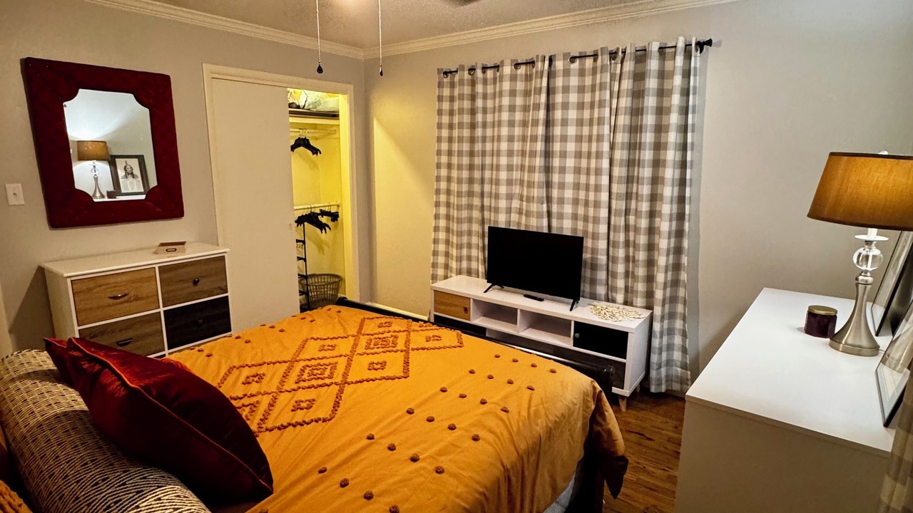 Photo of Bedroom in Pine Bluff