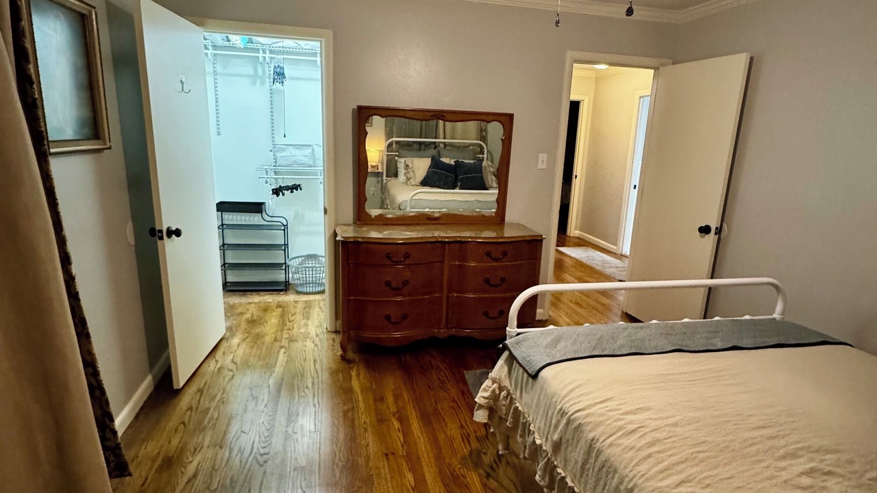 Photo of Bedroom in Pine Bluff
