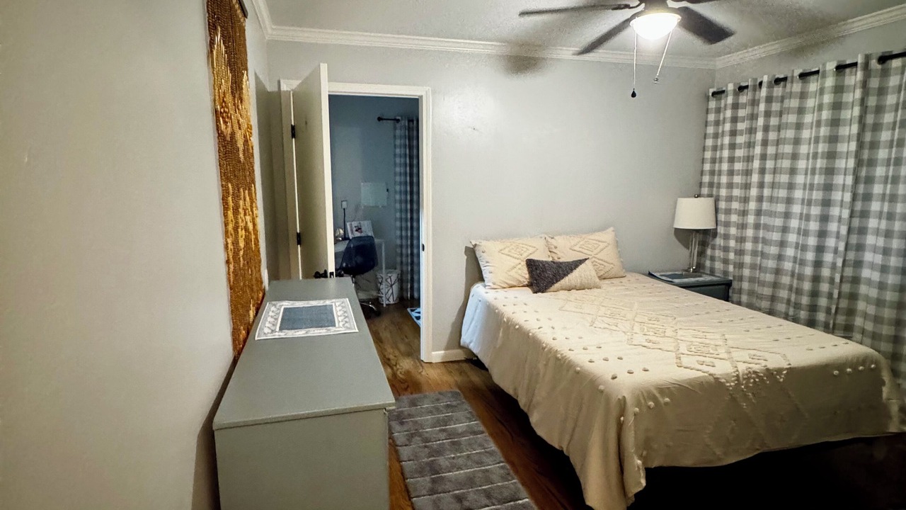 Photo of Bedroom in Pine Bluff