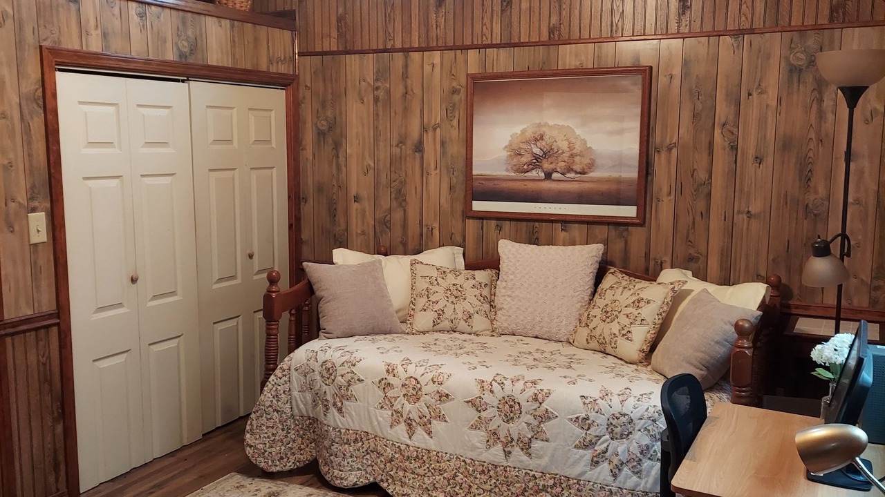 Photo of Bedroom in Wickes