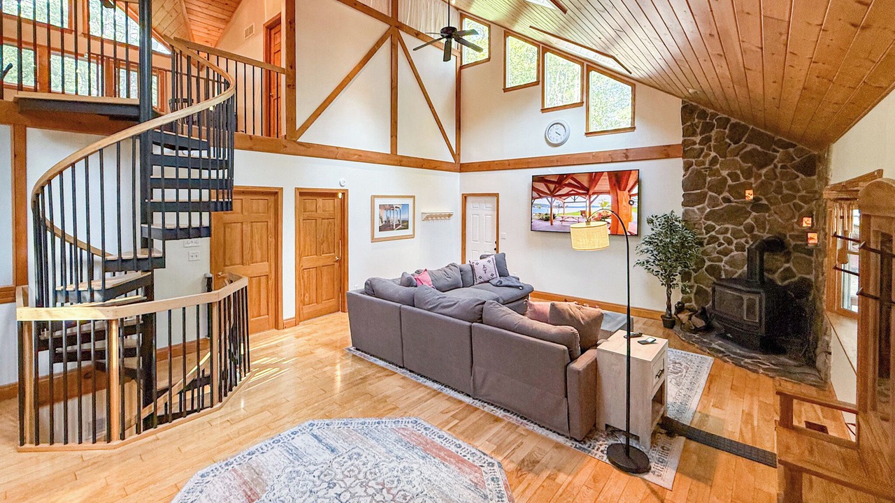 Photo of Livingroom in Silver Lake