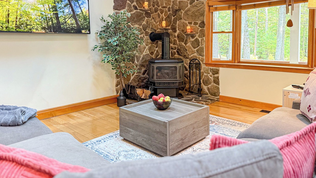 Photo of Livingroom in Silver Lake