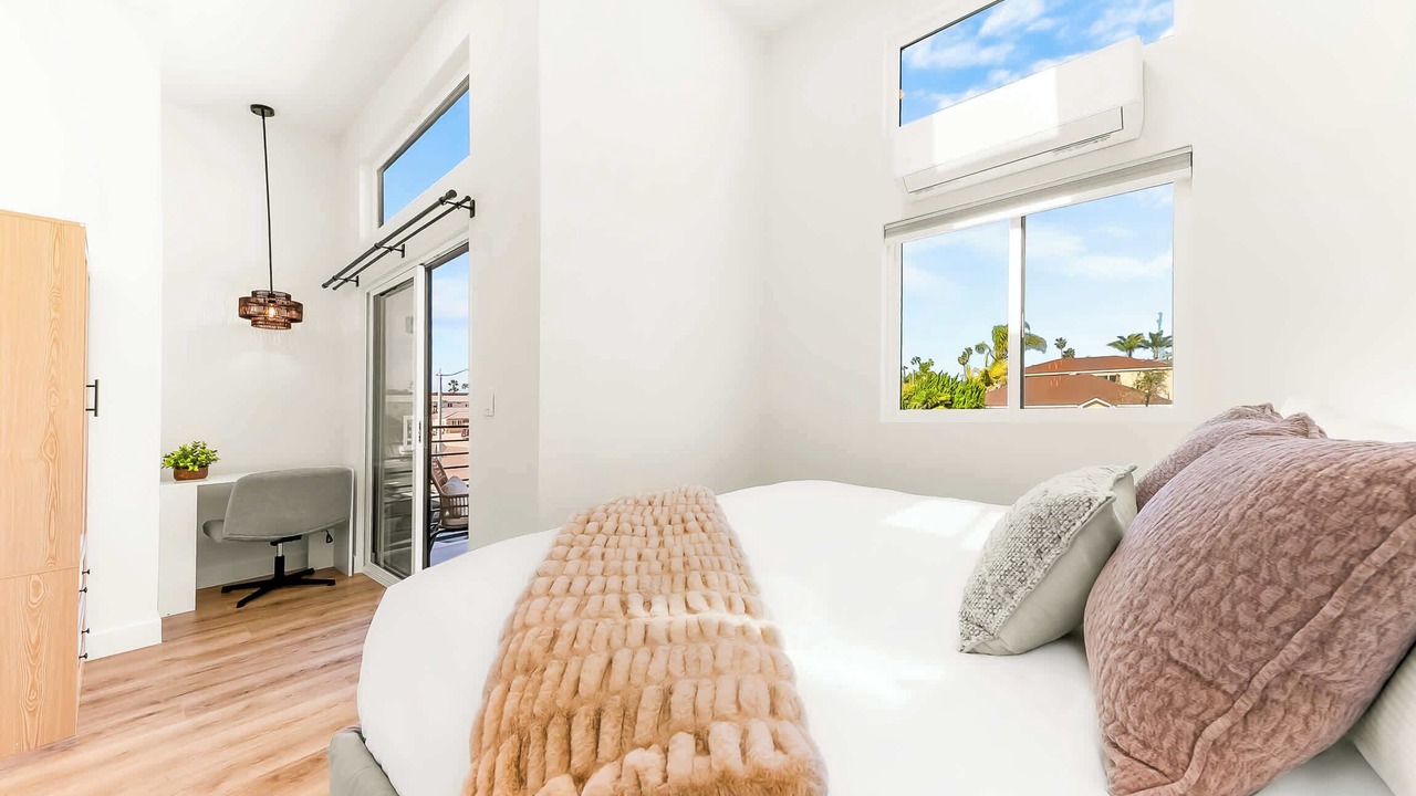 Photo of Bedroom in North Pacific Beach