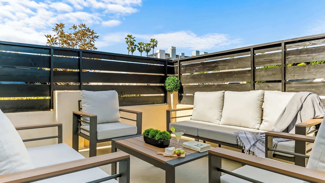 Photo of Patio Balcony in North Pacific Beach