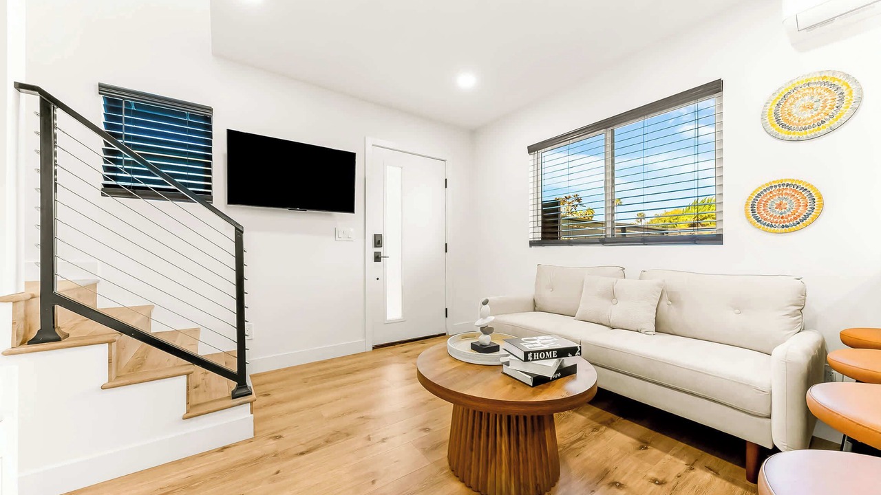 Photo of Livingroom in North Pacific Beach