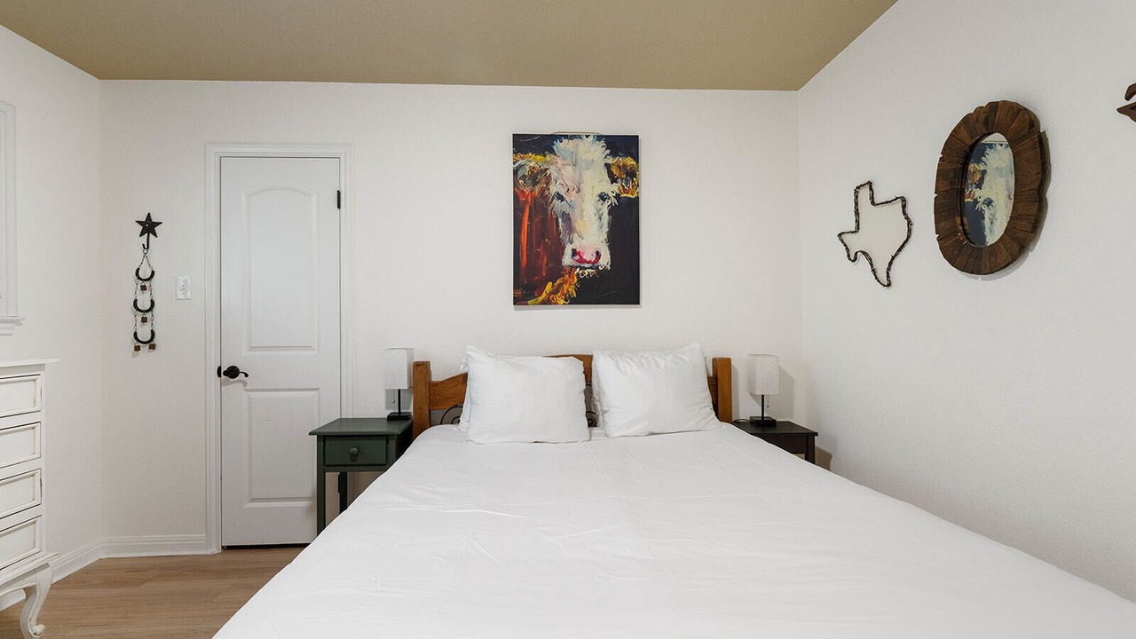 Photo of Bedroom in West Oak Hill