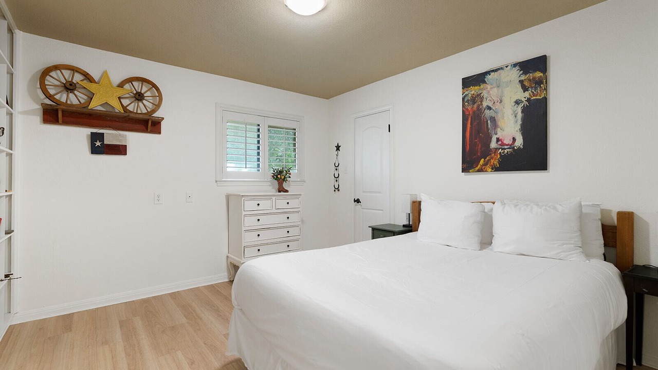 Photo of Bedroom in West Oak Hill
