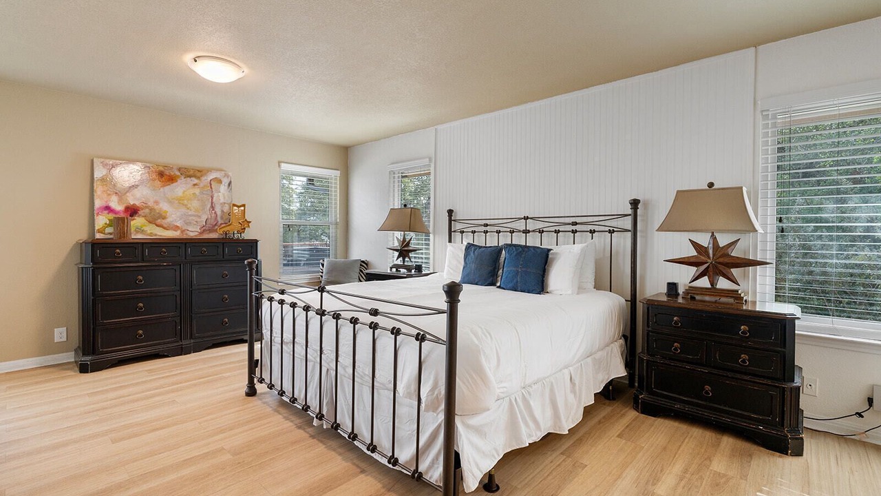 Photo of Bedroom in West Oak Hill