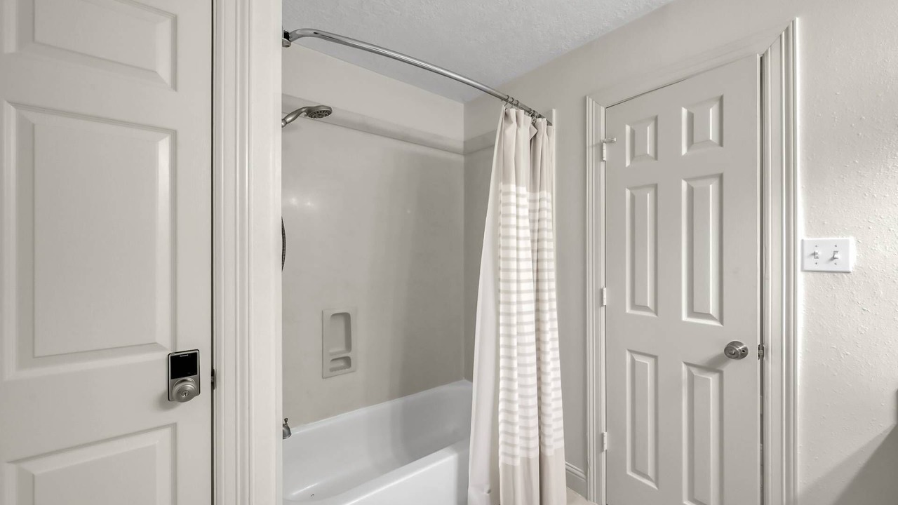 Photo of Bathroom in Walden on Lake Conroe